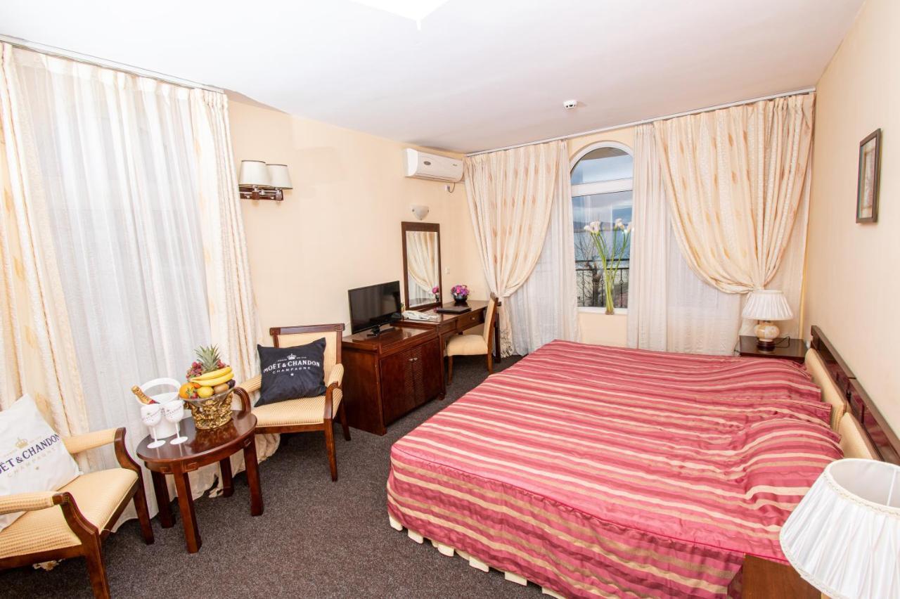 Hotel Princess Residence Kiten  Bagian luar foto